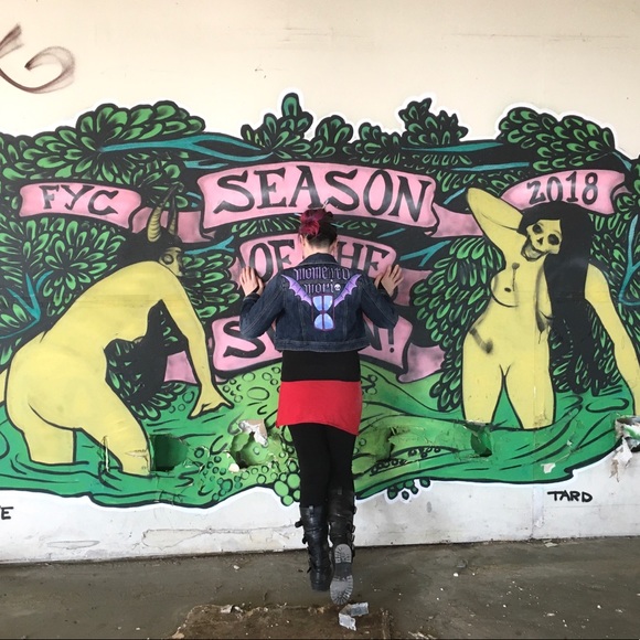 Momento Mori Winged Hourglass Hocus Pocus Cemetery Inspired Custom Jean Jacket - Picture 5 of 15